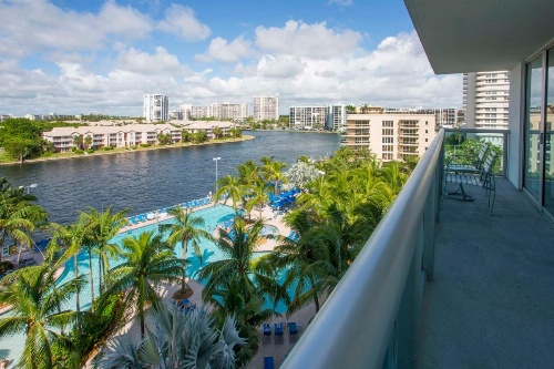 DoubleTree By Hilton Resort Hollywood Beach image 29